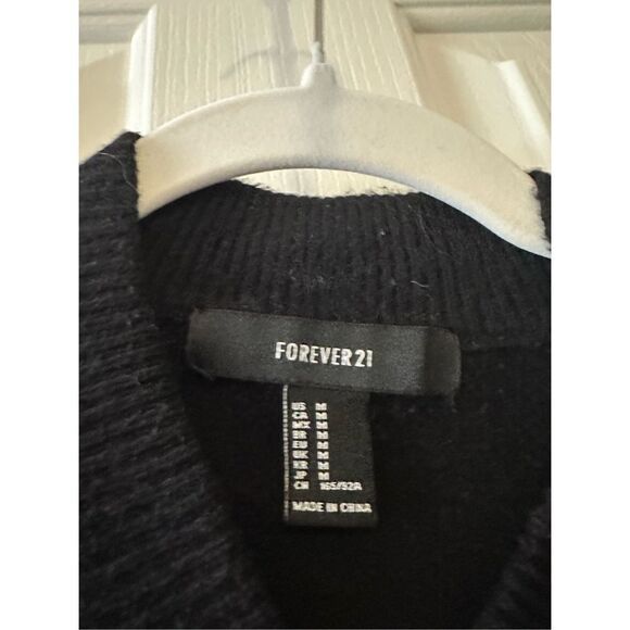 Forever 21 knit sweater mock neck open V criss cross front size M - Picture 4 of 4